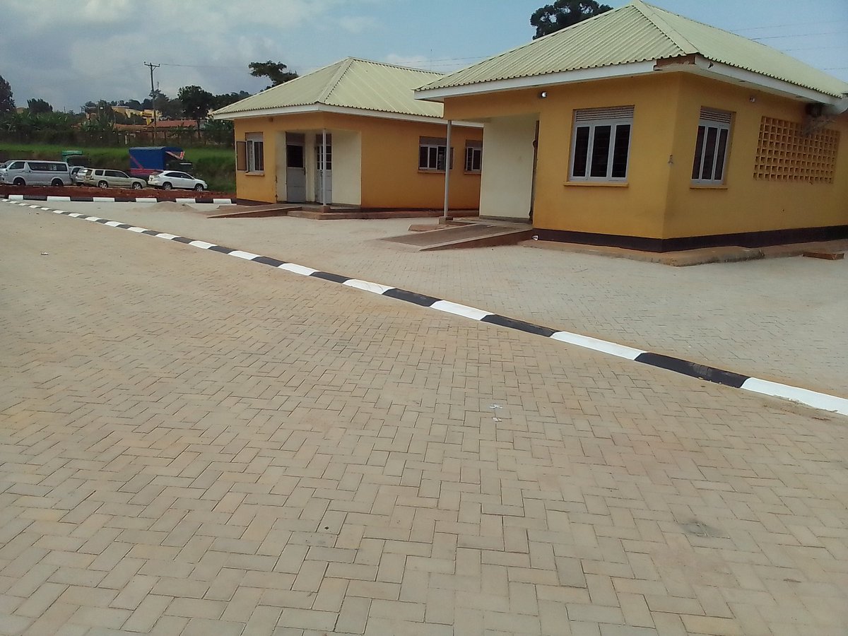 MusiimentaMilly's tweet photo. 🔹Laying of pavers, tiles.
🔹Design and construction of drainage, buildings and roads.
🔹Preparing  Bill of quantities.
🔹Drawing architectural plans and Structure analysis.
🔹Manufacturer's of all concrete products.
Interested to #supportMyHustle
WhatsApp on +256781408726 https://t.co/xHycpT59BU