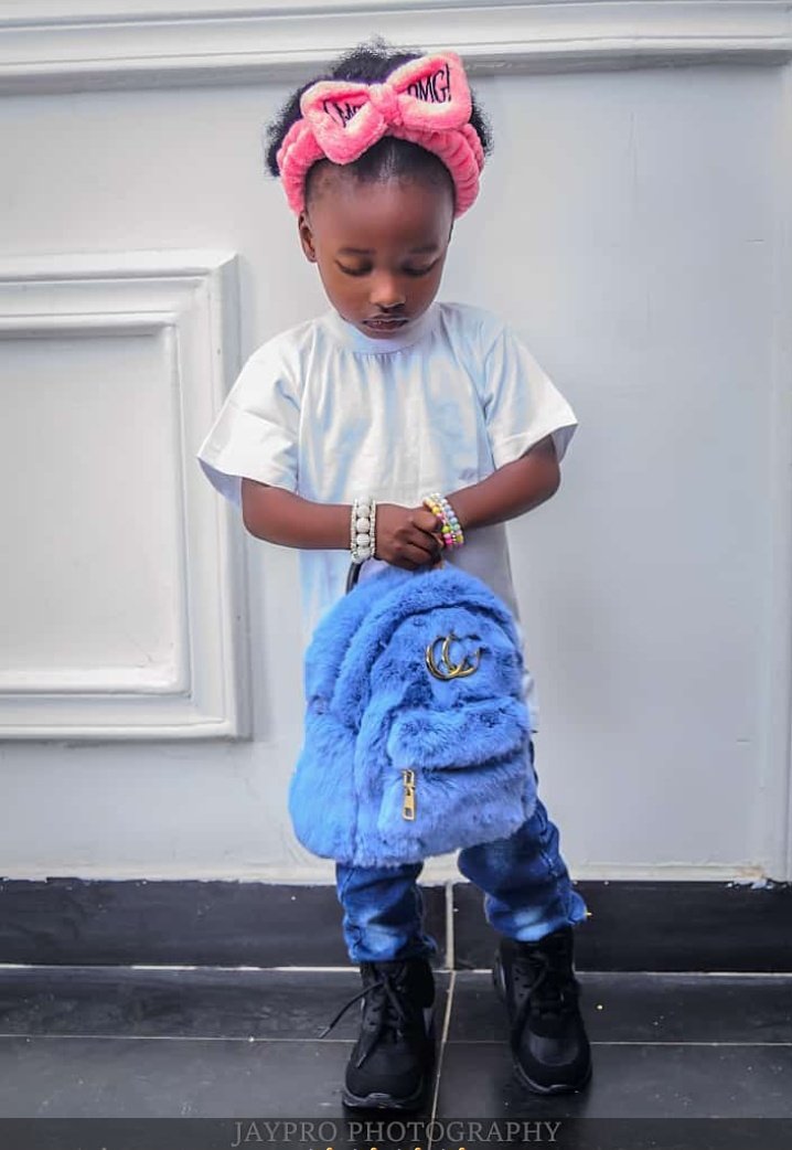 jaypro_photos's tweet photo. Still on your birthday day darling...... we celebrate our customer's with joy. Many more years dear. #jayprophotograph #photshot #babyshot #eventshot #birthday #jayoro shot it https://t.co/6W56u505zy