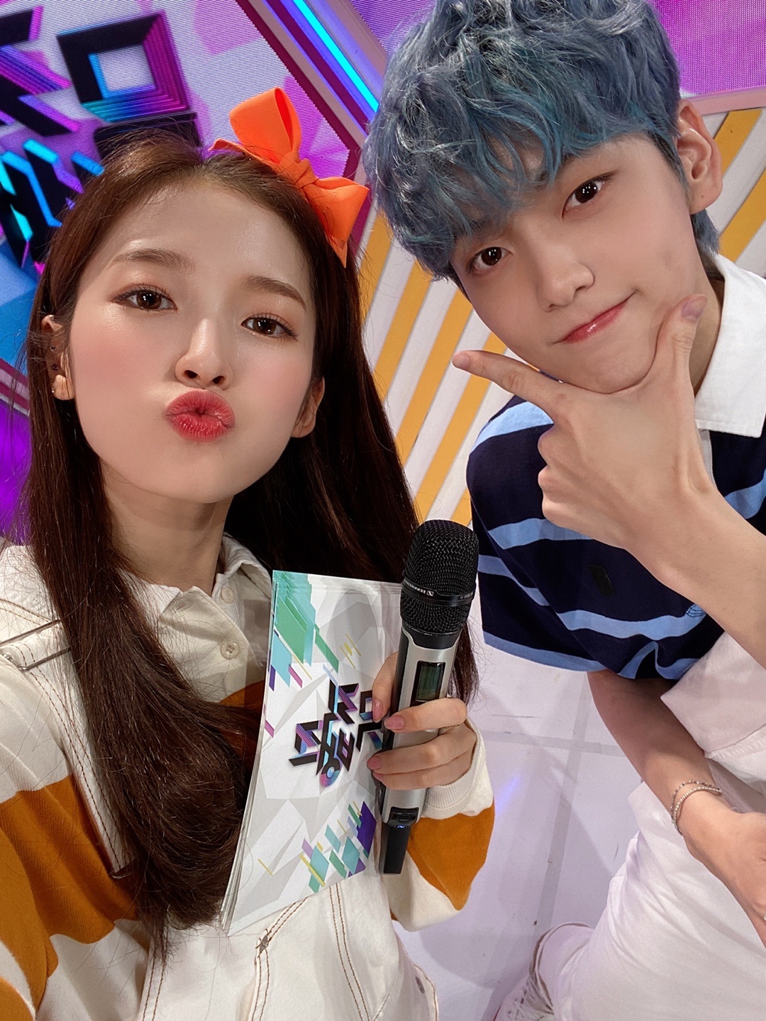 EhELc40UwAEQbZQ?format=jpg&name=large