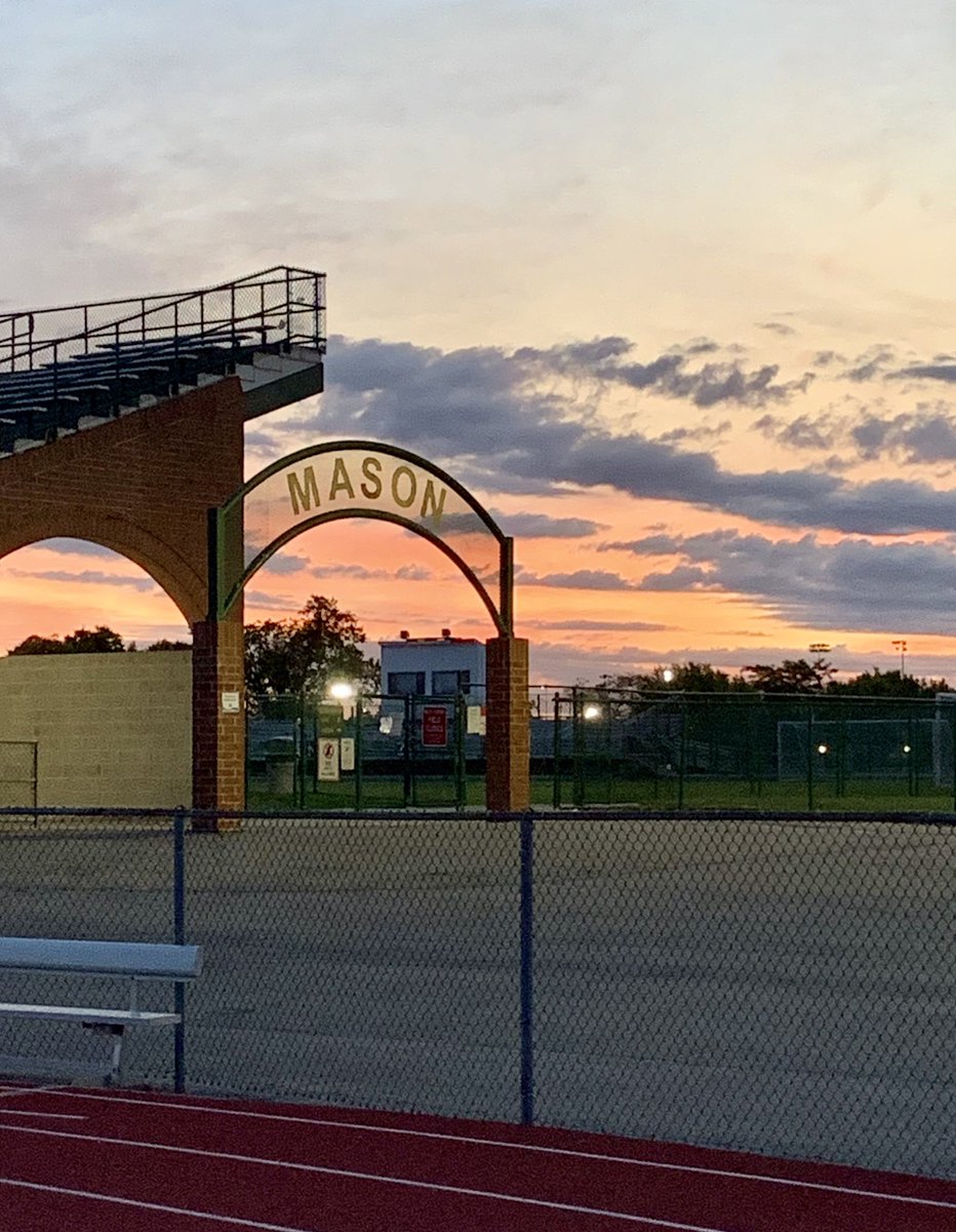 Lyndsey Hoffman tweet media