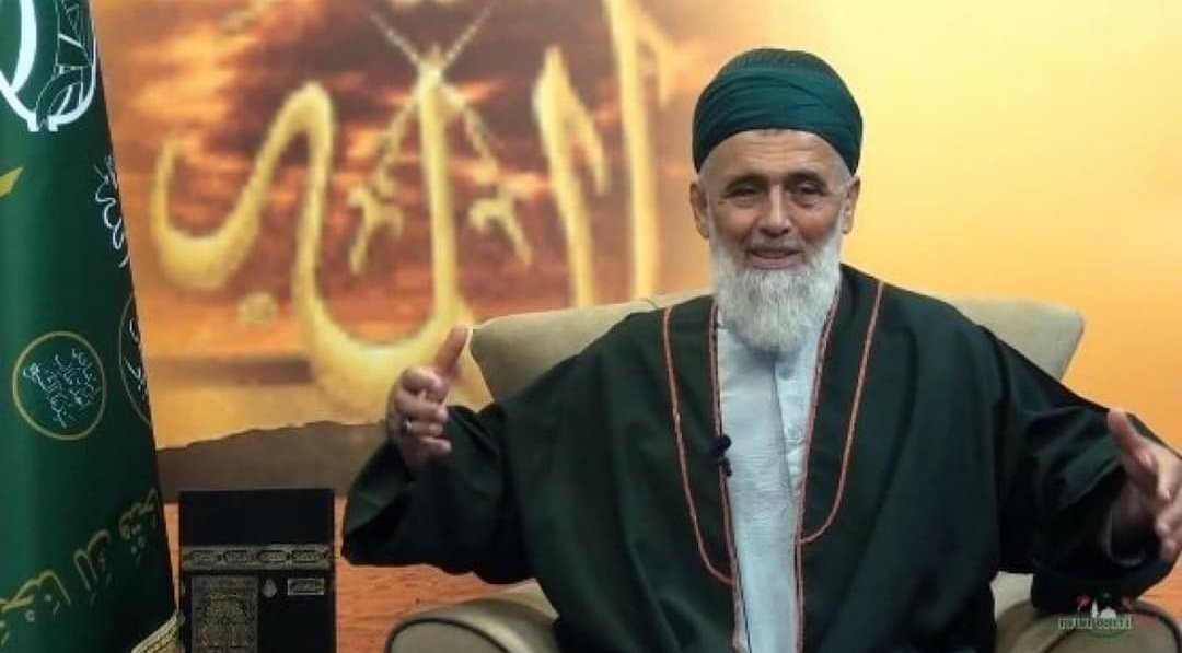 12 yaşındaki çocuğa cinsel istismar suçundan tutuklanan Uşşaki tarikatı lideriyle ilgili yapılacak tüm haberlere erişim engeli getirildi.