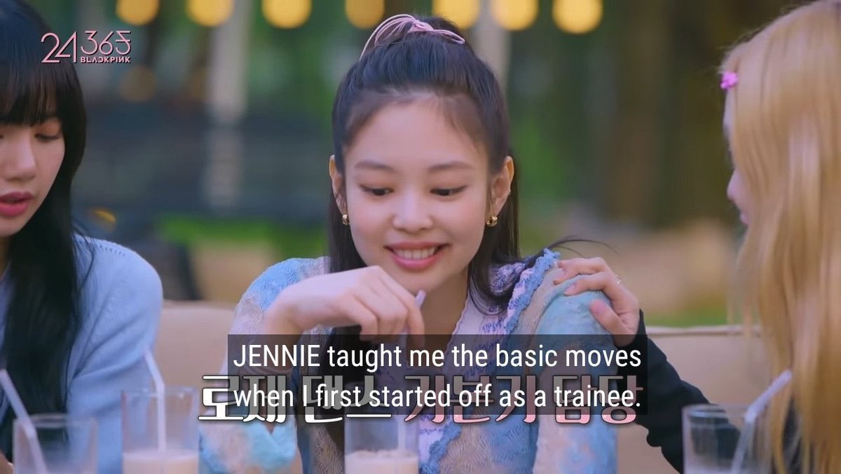 2. every blackpink members have said that jennie taught them so many things from singing, dancing, to managing their privacy before they even debuted. she definitely plays the role of a reliable leader.