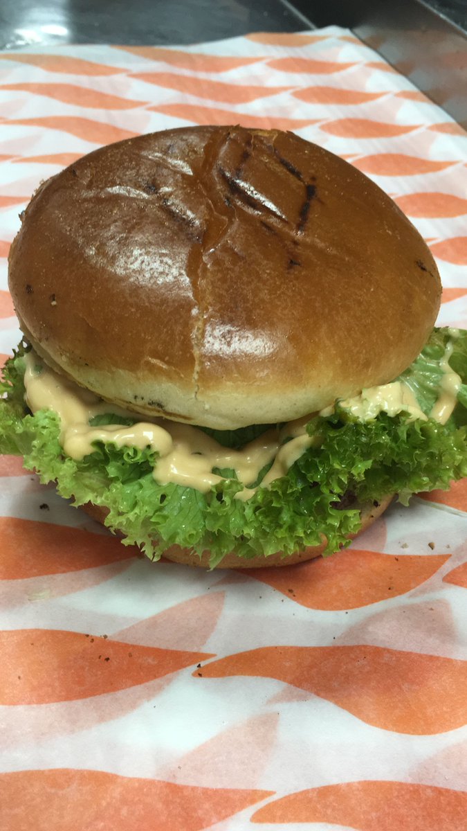 MeatyBuns's tweet photo. Mouth = watering. https://t.co/4rtBcGhLcN