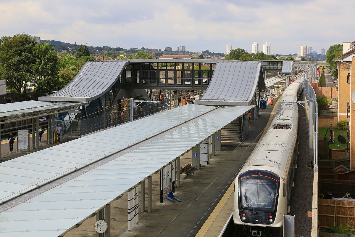 VMZINCUK's tweet photo. Some comparisons can be drawn with @FeredayPollard @Crossrail Abbey wood station which is awaiting crossrail trains but has a lovely #QUARTZ Zinc standing seam #roof by #vmzinc https://t.co/eEZdSr4NTb