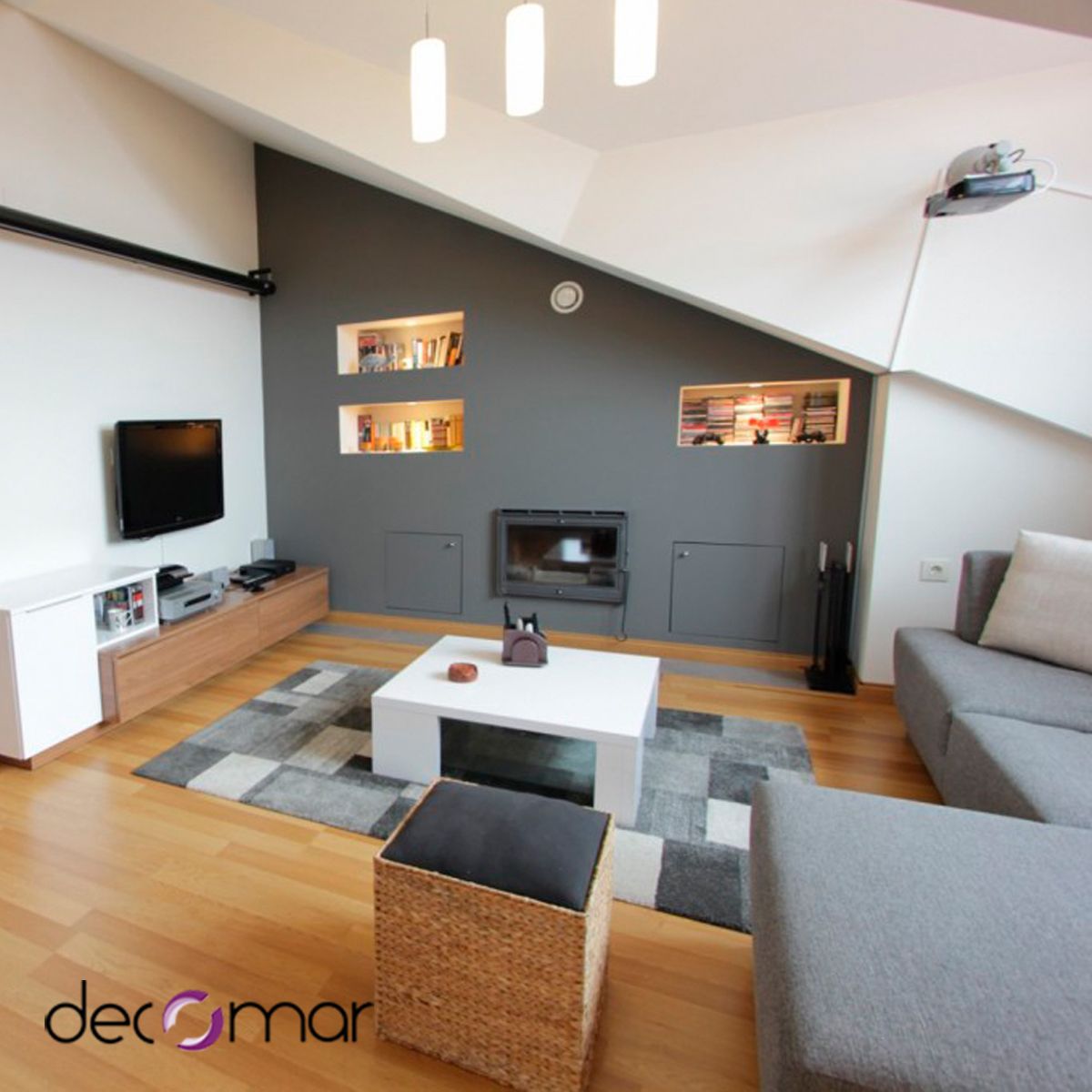 decomarSL's tweet photo. En la #reforma de este piso abuhardillado hemos optado por un #estilo minimalista, con los tonos claros y oscuros 🎨 ¿Os gusta el resultado?
Los detalles de la reforma están en nuestra web 👉 https://t.co/XxUNiEtQ4C
#Decomar #reformasVigo #reformaintegral #diseño #interiorismo https://t.co/kNsgzDwt7j