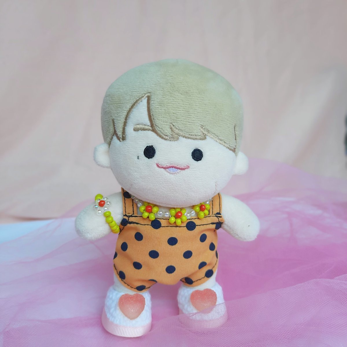 Ruby_Ruby_Shop's tweet image. #RubyRubycl
🍼 เซทสร้อยกำไลทานตะวัน🌻
🍼 เหมาะกับน้อง 15-20cm
🍼 เซทละ 40 บาท (ซื้อพร้อมกระเป๋าส่งฟรี)
💟 สนใจ DM มาสอบถามกันได้น้า 🧡
🌈 ลทบ 20 บาท EMS 40 บาท
#ชุดตุ๊กตา20cm #ตุ๊กตาองซองอู #ตุ๊กตาnct #ตุ๊กตาอี้ป๋อ  #ตุ๊กตาเซียวจ้าน  #ตุ๊กตาแดเนียล  #ตุ๊กตาNuest #ตุ๊กตาAB6IX