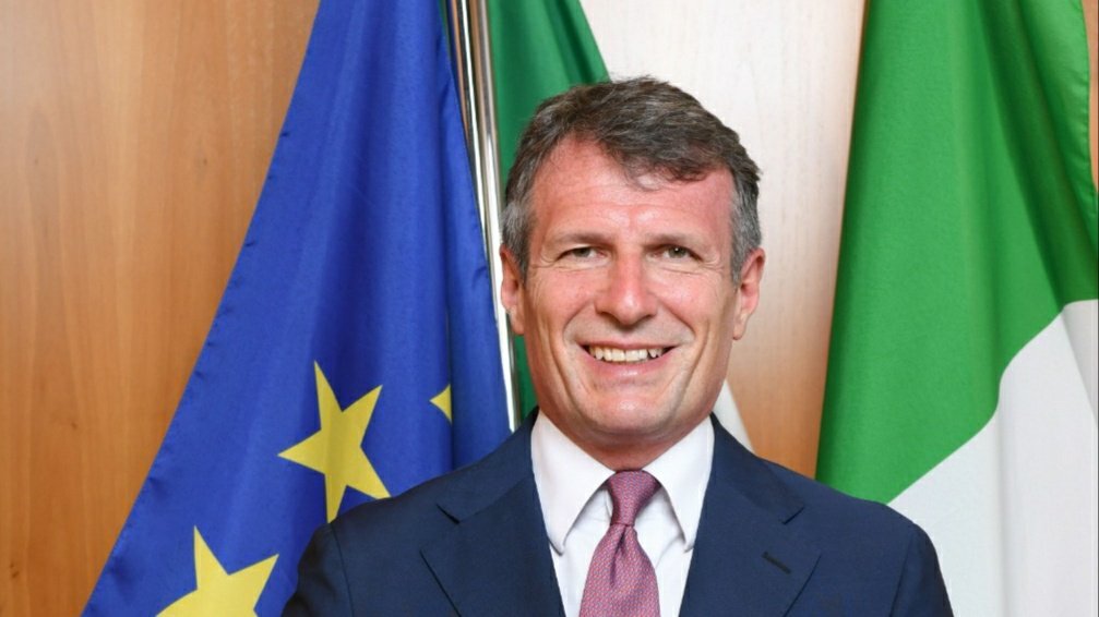 ASpada_'s tweet photo. #Milano è ufficialmente candidata ad ospitare il #Tribunale Unificato dei #Brevetti.

Ora lavoriamo insieme per vincere questa sfida fondamentale per la nostra #città, per il nostro #territorio, per tutto il #Paese. @Assolombarda c'è. https://t.co/Rdd2ztf64V