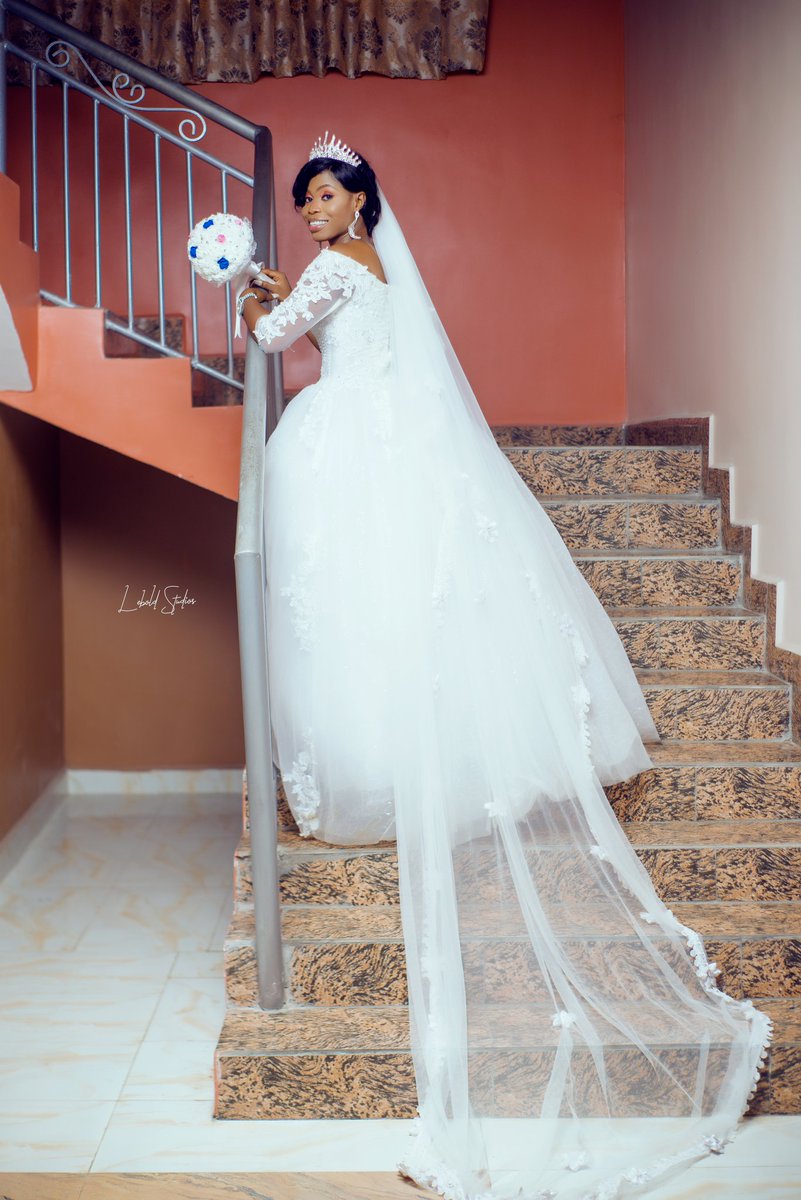 Leboldbenaiah's tweet photo. He concluded by saying.....in 9 month time, we will meet again !!
Pls what did he mean ??
Congrats suv. Charles Edem
#Leboldstudios
#weddingphotographer
#weddingplanner
#weddingideas https://t.co/8dhzJhMylK
