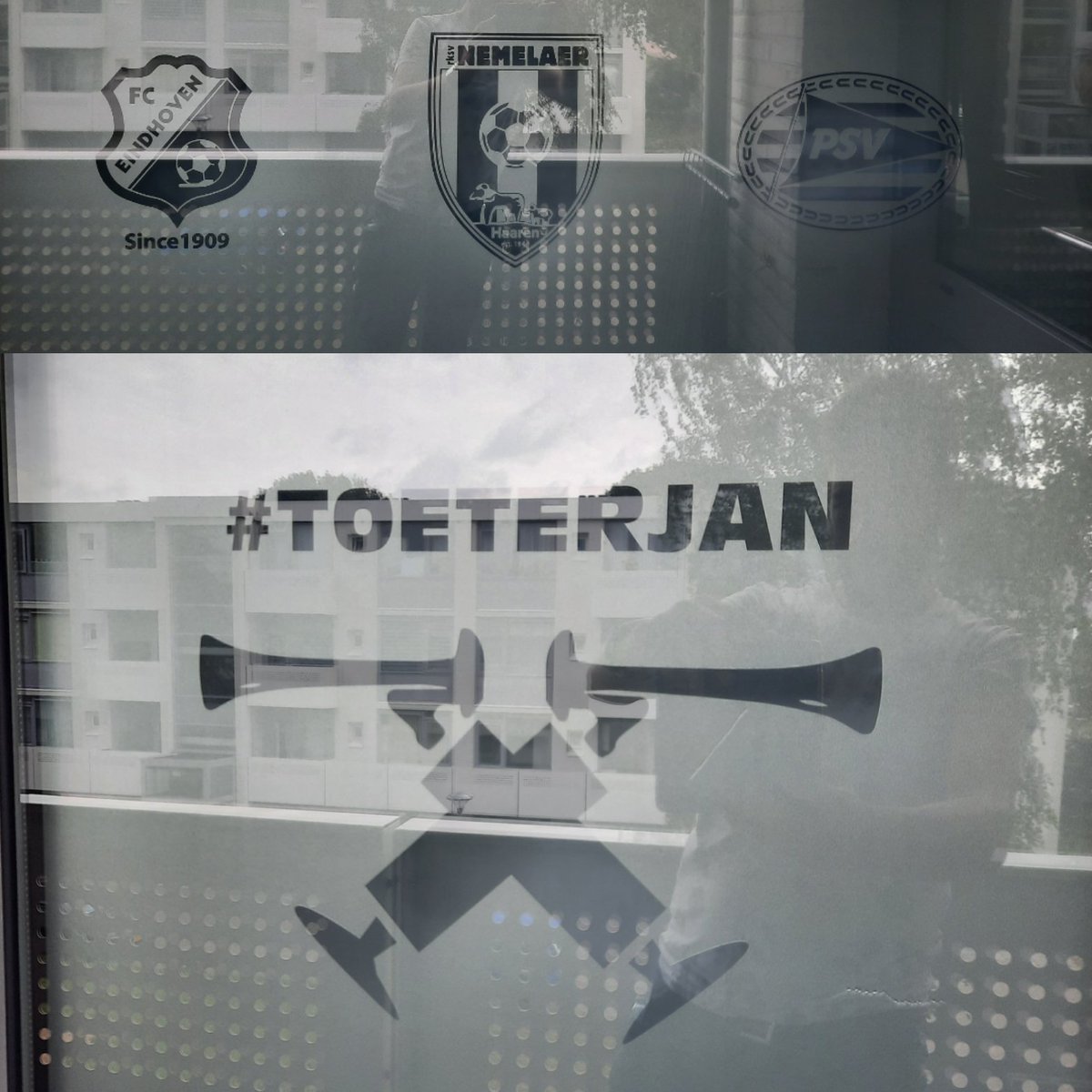 toeterjan's tweet photo. Ze hebben vandaag ook bij mij raamfolie gedaan en was dat op die raamfolie #toeterjan @PSV @nemelaer en @FCEindhoven Dit is geweldig en Dit is gaaf Dit is geweldig @partoftom.com mooi gemaakt ππππππππππππππππβ€π€β€π€β€π€β€π€β€π€β€π€ππ€ππ€ππ€ππ€ππ€ https://t.co/oPblOe5OJ2