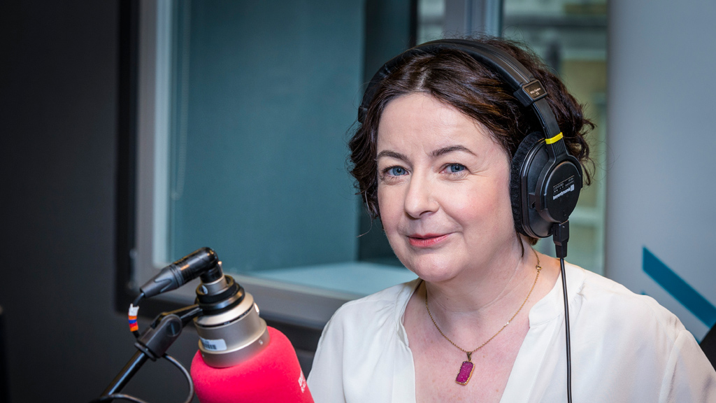 bbcpress's tweet photo. Jane Garvey to leave Woman’s Hour - https://t.co/HZsIv21HtI https://t.co/gJTSUNaR6f
