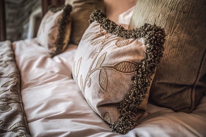 JamesPlacesGrp's tweet photo. Midweek Staycation!✨
#MittonHall is the perfect location for a birthday celebration, a romantic getaway or a walking stay (ask for more details on our pooch friendly rooms too 🐶)!

Enjoy a Midweek DB&amp;B for £123. Tap the link below to make a reservation;
https://t.co/FVd5OEyPhZ https://t.co/r9pIfO5Gbu