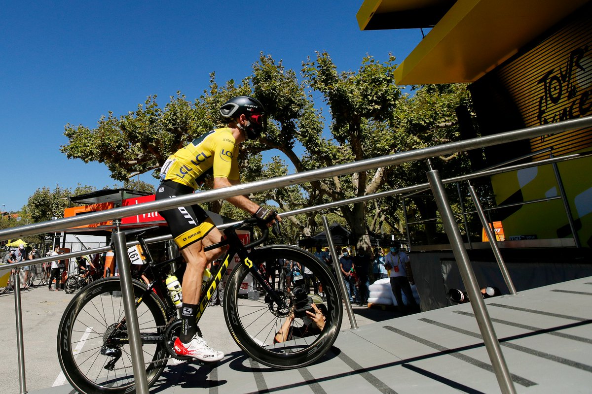 #TDF2020 

We are moving on stage 7 with <a href="/AdamYates7/">Adam Yates</a> in yellow again 💛

We could be in for a fast and frantic start when the flag drops in 5km time!