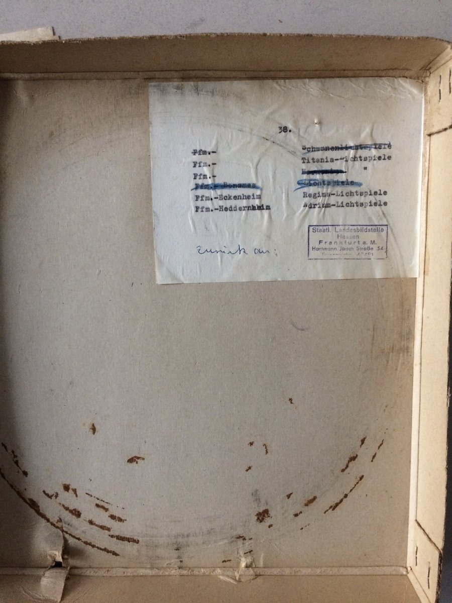VICTOR_E_HERA's tweet photo. Research at the DFF - Deutsches Filminstitut & Filmmuseum
film archive : Sometimes the box is telling us as much as the film it contains. @dff_film
#hera2019 #humanitiesmatter #whatsinthebox #archivalwork #analogfilm https://t.co/SD02KugcI4