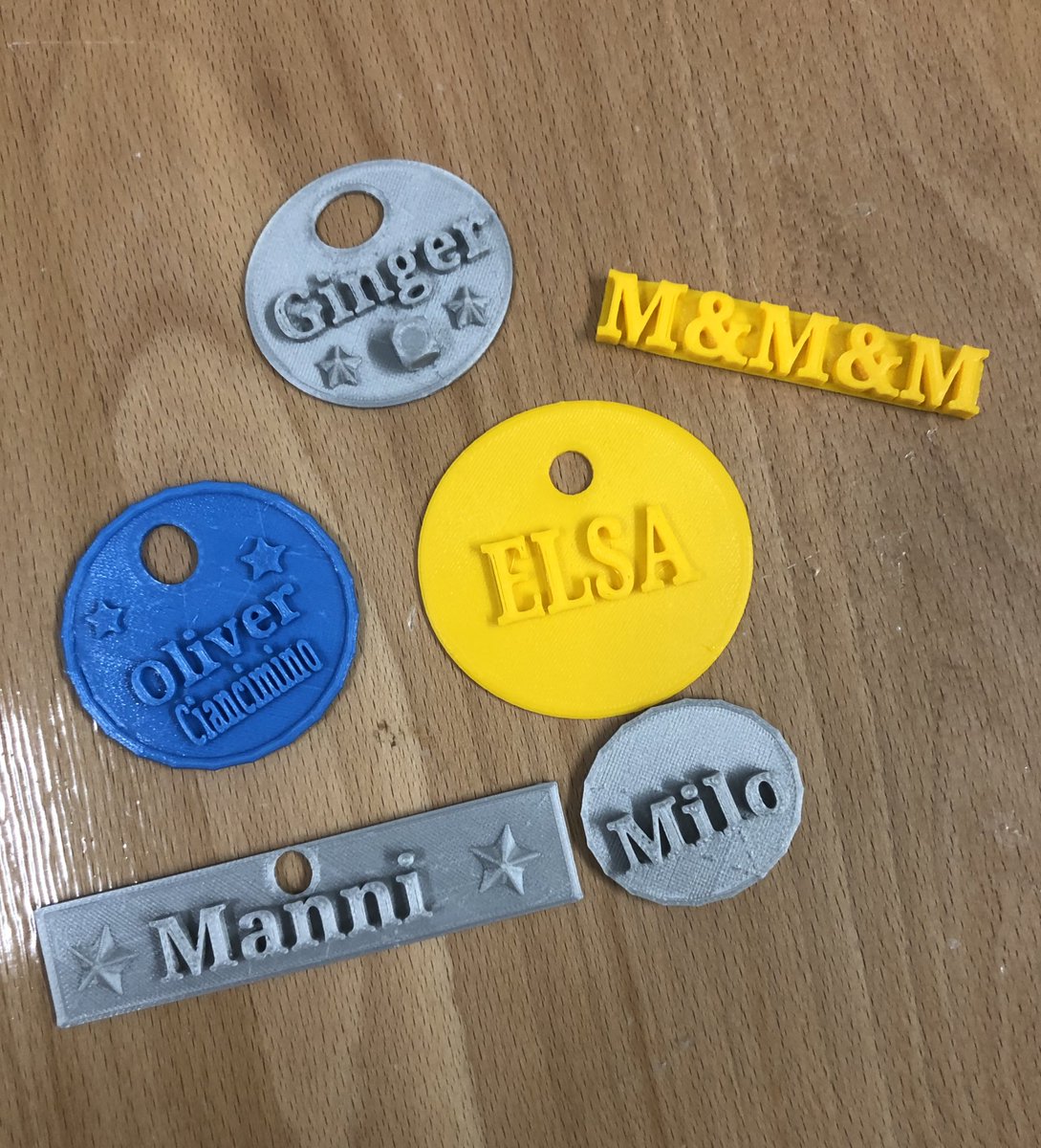 BburkeB's tweet photo. Some of our G9 Math student name tags, made with ultimaker 3D printers in the Makers Lab.  Practice for completing their unit on modelling and designing houses. #mismakers @MunichIntSchool https://t.co/UfFjqKgM1t