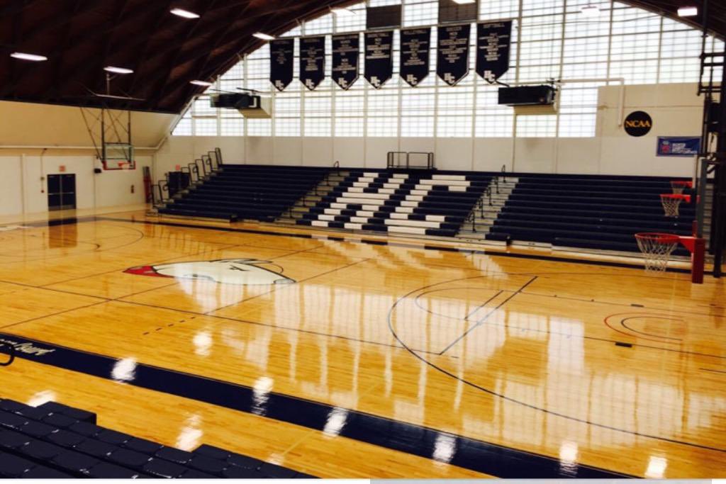 nickyrice13's tweet photo. Another great visit. Thank you @CoachTRoth and @coach_kevc for inviting me. https://t.co/TGZC5Pv6E2