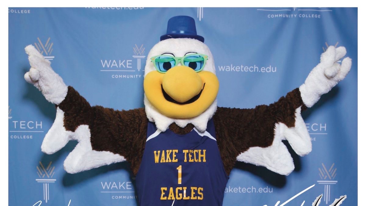 waketechcc's tweet photo. On #CollegeColorsDay we wanted to share our #WakeTechSpirit!
Thank you @WakeTechSports & @WakeTechSGA for hosting a virtual celebration for our students, faculty, staff, and alumni!
Show your ❤️ for #WakeTech! https://t.co/Xd979UrTEv
