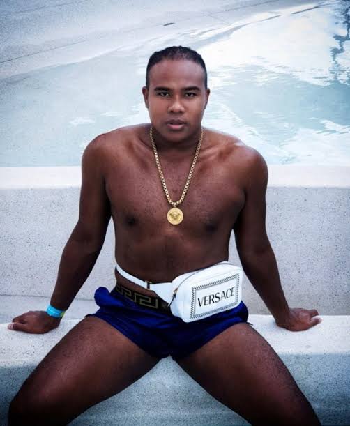 สรว่า tweet media