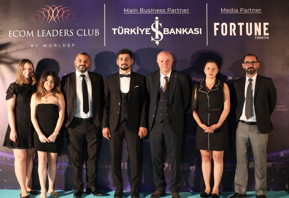 cdek_tr's tweet photo. Geçtiğimiz günlerde, CDEK Türkiye olarak E-İhracat Platformu'nun düzenlediği ve sponsoru olduğumuz ECOM LEADERS CLUB GALA GECESİ'nde değerli marka temsilcileriyle bir araya geldik. Katılım sağlayan herkese ve E-İhracat Platformu'na teşekkürlerimizi iletiriz.
#CDEK #CDEKTürkiye https://t.co/JeiDm15gr4