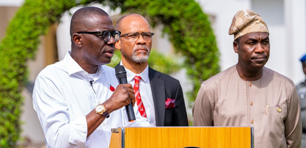 Lagos Civil Society (@lacsop) on Twitter photo And now the Big Question - How much did <a href="/followlasg/">The Lagos State Govt</a> spend on #COVID19Palliative?
cc- <a href="/SERAPNigeria/">SERAP</a> <a href="/BudgITng/">BudgIT Nigeria</a> <a href="/Lagosagric1/">Lagos Agric & Food Systems</a> <a href="/LSMoH/">LSMOH</a> And now the Big Question - How much did <a href="/followlasg/">The Lagos State Govt</a> spend on #COVID19Palliative?
cc- <a href="/SERAPNigeria/">SERAP</a> <a href="/BudgITng/">BudgIT Nigeria</a> <a href="/Lagosagric1/">Lagos Agric & Food Systems</a> <a href="/LSMoH/">LSMOH</a>