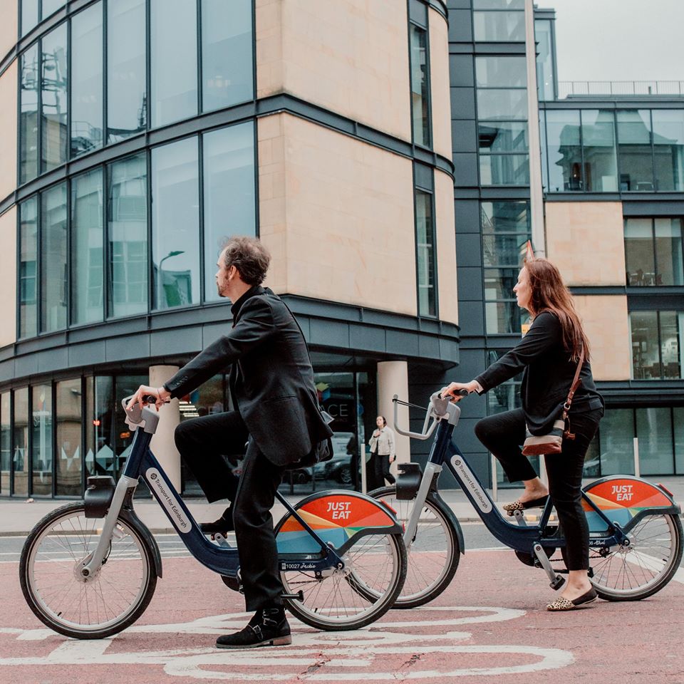 cyclehire_edi's tweet photo. Struggling to make plans for the weekend? 📅 Why don’t you plan to ride through Edinburgh using our #JustEatCycles from as little as £1.50 a trip? Hire yours here 👉 https://t.co/qX2h5BheBc https://t.co/aNllGeB3B9
