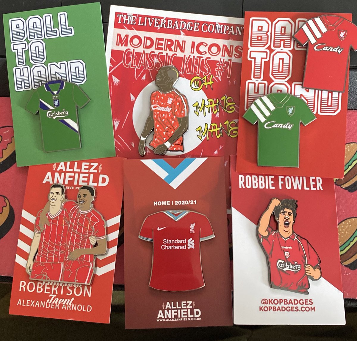 jimm_wilson's tweet photo. Top post day! Cheers @kopbadges @allez_anfield @BallToHand2 &amp; @Liverbadgeco_ these are immense!

#lfc #liverpoolfc #ynwa #mane #fowler #robboandtrent #trent #roberston #badgesofthekop #badgebasedhashtag https://t.co/a2OxY758sj