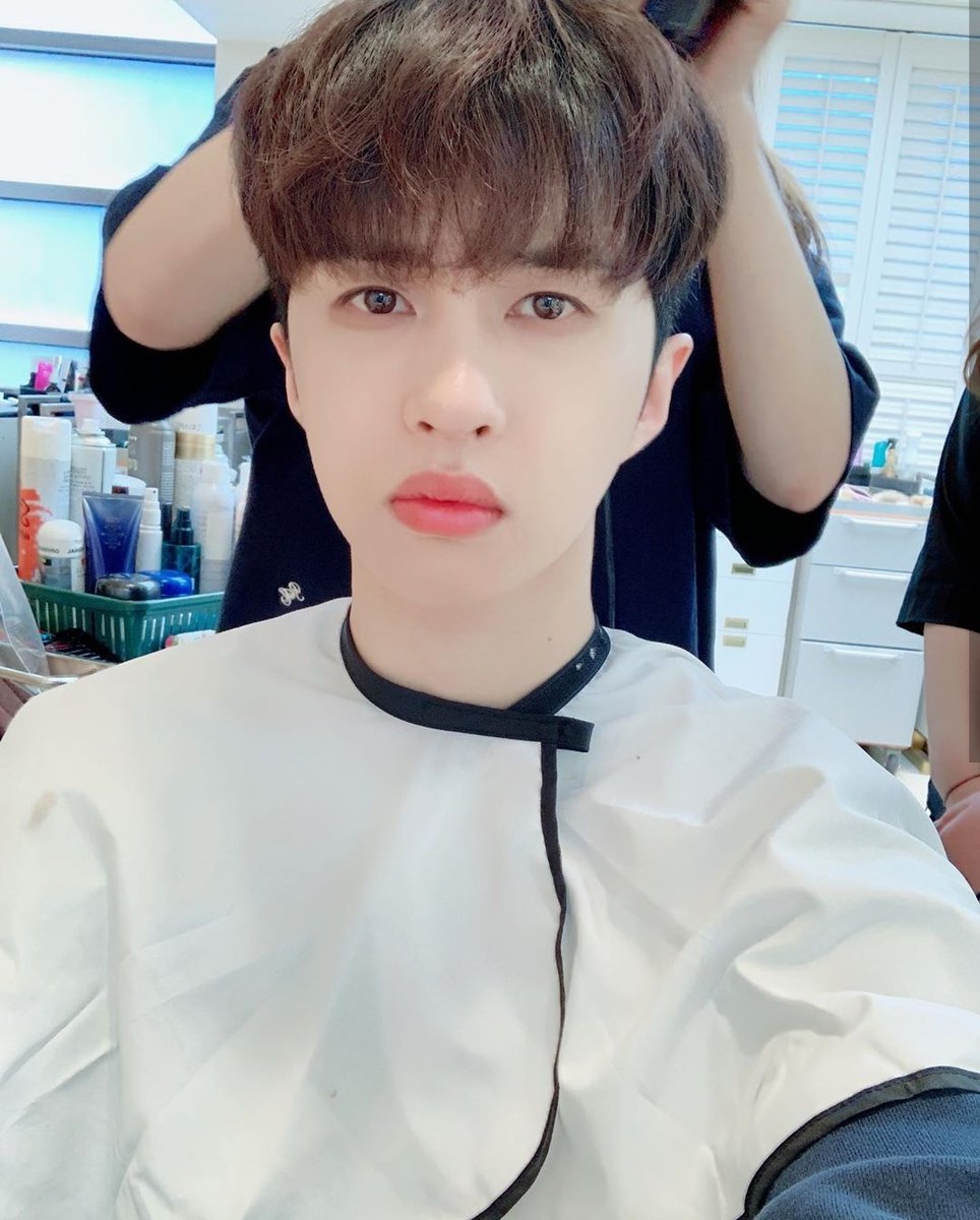 MyVIXX_'s tweet photo. @jaehwany0406 #KEN || INSTAGRAM UPDATE
2020. 9. 4. Fri.
Hi babies~~~~~><
How many years has it been since I took this photo? hehe!
I miss you so much ㅠㅠ
As I always tell you, stay healthy and be happy! My beloved fans~!!£2
#Ken #StarlightBabies #IMissYou #ᅮᅮᅮ #Hehe #Military #Vixchu https://t.co/ZU37yDFie2