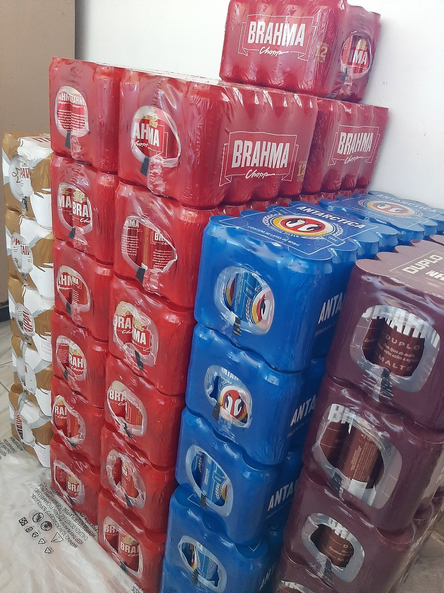 vitorolliveira2's tweet photo. Fala família!! Montei um mini-depósito aqui em casa (rua atrás da crechê, Santa Amélia) apenas com cervejas (por enquanto).

Brahma ou Antárctica - 3 por 10 / 40 Reais
Duplo Malte - 3 por 10 / 38 reais
Itaipava - 4 por 10 / 30 Reais
GELADA OU QUENTE

Quem poder compartilhar, TMJ! https://t.co/sBNddaYtrw