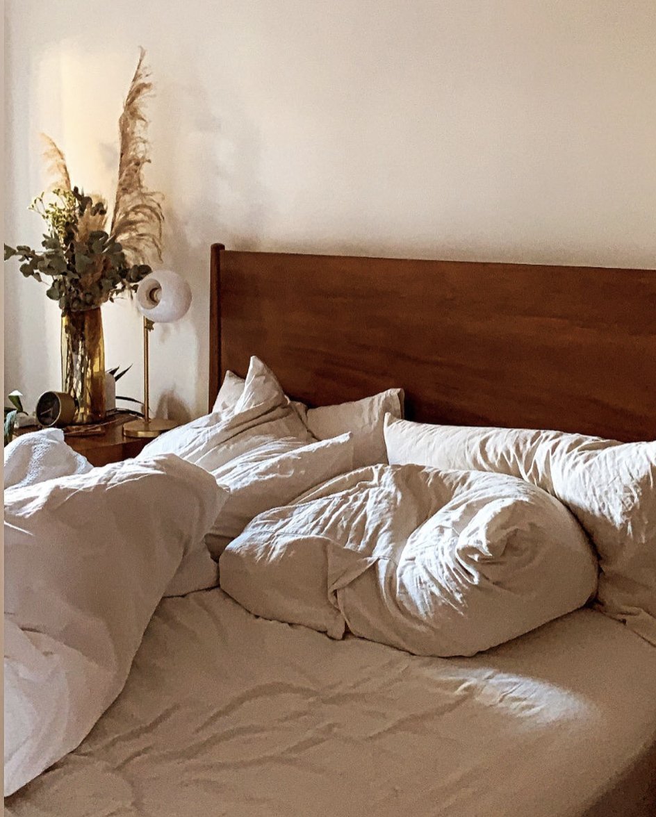 Heading into the weekend and our only plans look something like this .... 💤

Via: CallieThorpe