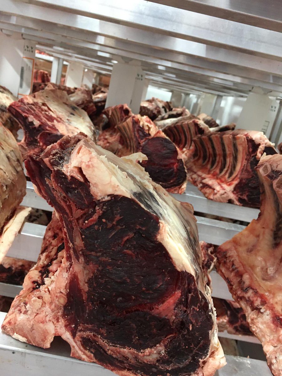 Stunning Himalayan salt aged beef gone into ⁦@ManchesterMal⁩ this weekend 🥩!