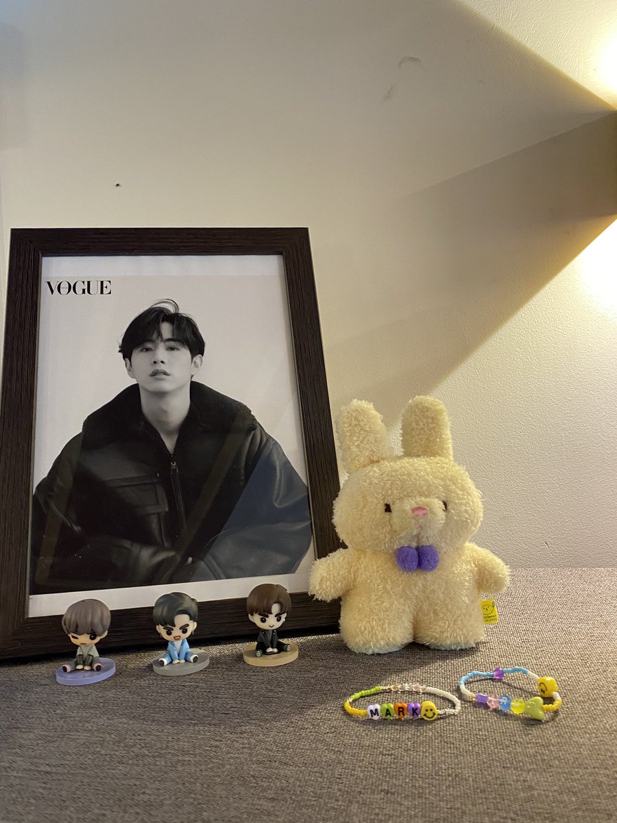 unique_mark93's tweet photo. @happy9394day 
멀리서부터 존잘뿜뿜이던 우리마크 !딸기라떼도 핑크핑크한 색감에 달달해서 자동 단마크 연상🐰💞 차마 다 담지는 못했지만 마크의 다양한 영상과 사진들 전시해 주셔서 넘나 행복했던 맠수니의 하루였어요 감사합니다 😘
#아가새의소중한마크_생일축하해 
#ForeverWithMarkTuanDay https://t.co/q9TUu8Cv8v