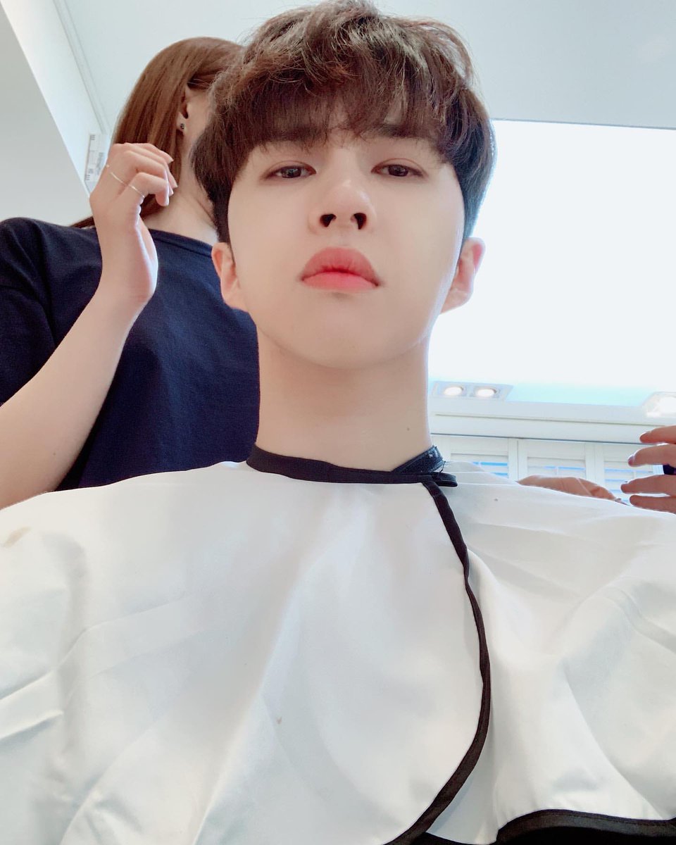 VIXXGUATEMALA's tweet photo. @jaehwany0406 [IG] ☆ #Ken

: 4.9.20.Vie

Hola bebés~~~><
Esta foto de hace cuántos años es? hehe!
Los extraño a todos ㅠ ㅠ
Siempre lo digo, estén saludables y felices!
Lo saben mis amores~!!!£2♥️

#켄 #StarlightBebes #보고싶다 #LosExtraño #ㅜㅜㅜ #헷 #SM #빅쮸 #Vicchu https://t.co/BeZtRmZ6FL https://t.co/7ywKCQUx6L