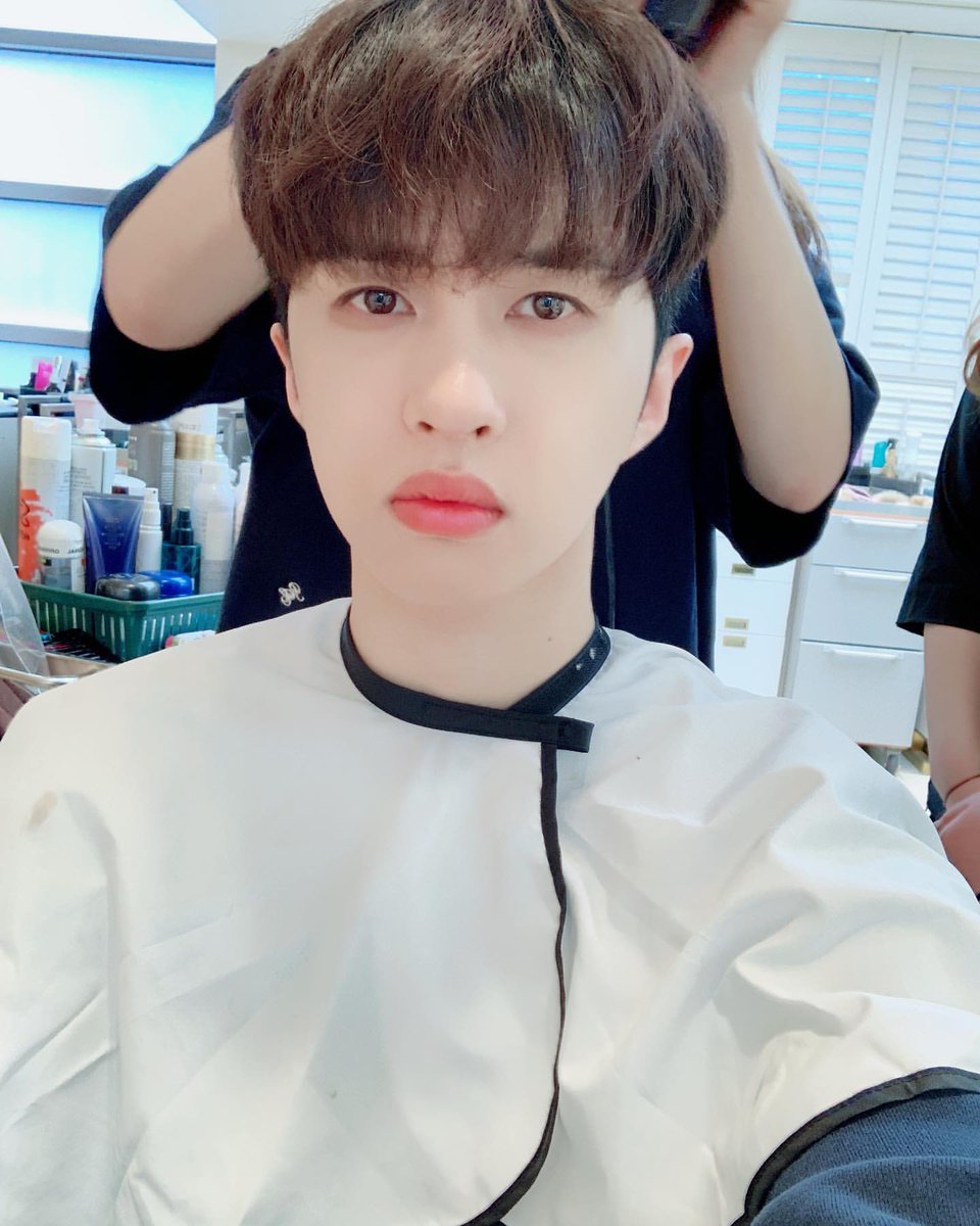 VIXXGUATEMALA's tweet photo. @jaehwany0406 [IG] ☆ #Ken

: 4.9.20.Vie

Hola bebés~~~><
Esta foto de hace cuántos años es? hehe!
Los extraño a todos ㅠ ㅠ
Siempre lo digo, estén saludables y felices!
Lo saben mis amores~!!!£2♥️

#켄 #StarlightBebes #보고싶다 #LosExtraño #ㅜㅜㅜ #헷 #SM #빅쮸 #Vicchu https://t.co/BeZtRmZ6FL https://t.co/7ywKCQUx6L