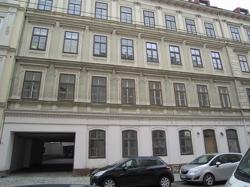 Es tut sich etwas am Markt:
10 Euro/m^2, 1080
mobile.willhaben.at/immobilien/d/m…
#wien #vienna #home #wohnen