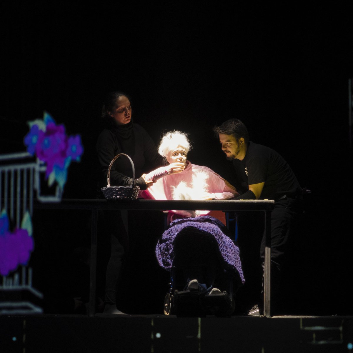 Lightwave Theatre Company tweet media
