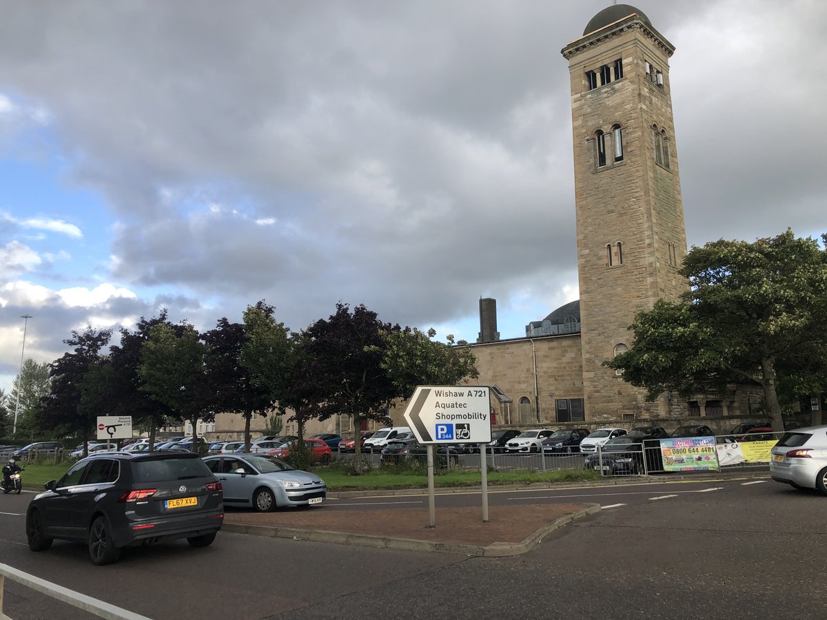 I’m not too keen on the empty planters, but Motherwell has some surprisingly interesting architectureI wish I’d stopped to take pictures of more stuff