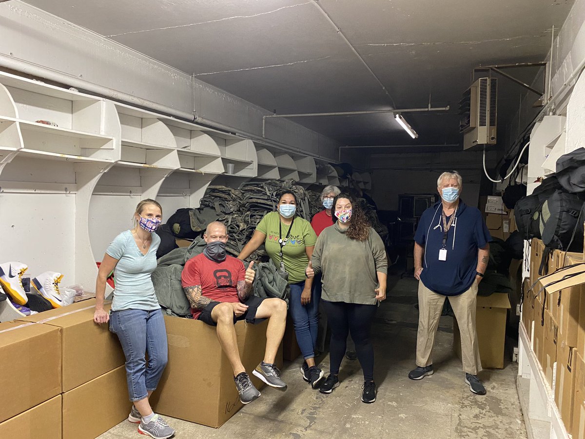 IMPDHomeless's tweet photo. Thank you to the VA for donating these awesome items. Thank you to the VA, PBSO, Horizon House, and HIP for helping do the work to get the items in storage. https://t.co/90YSuxDWqI