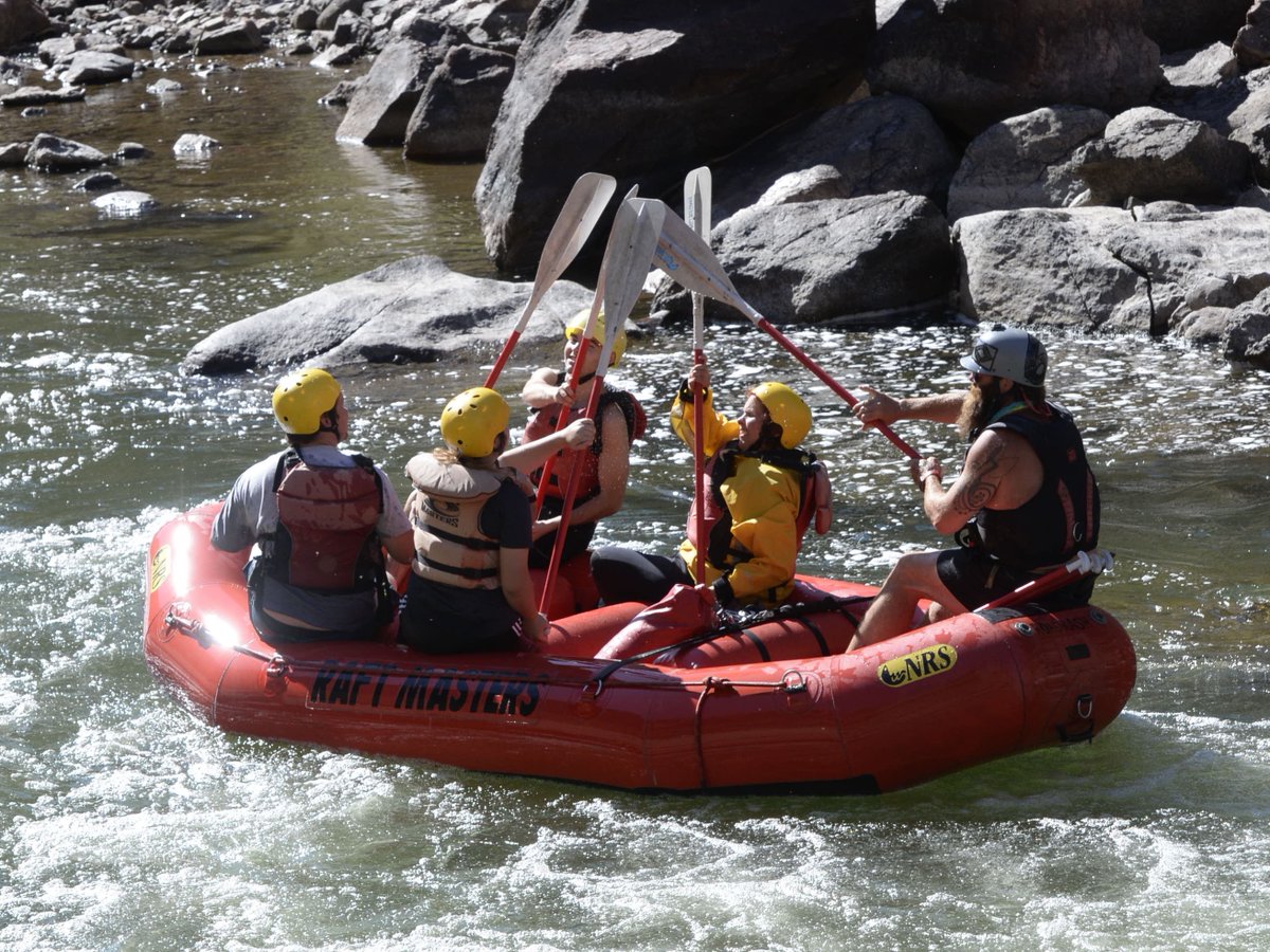 RaftMastersCO's tweet photo. Lots Of Paddle High Fives In The Royal Gorge!
#RaftMasters #BaddestCrewInTown #PaddleHard #PaddleHighFives #GetOutside #RoyalGorge #RaftColorado https://t.co/1FYZEOciOp
