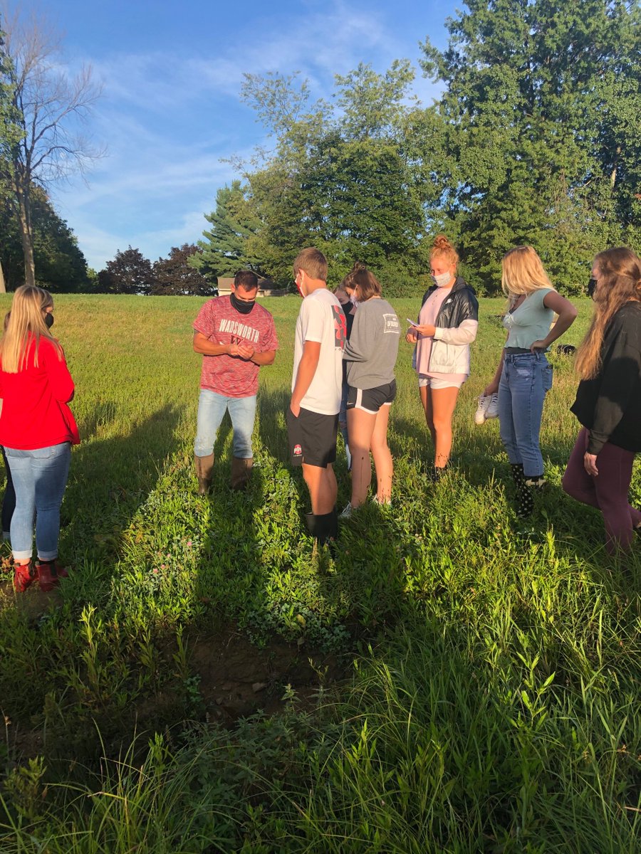 WadsworthBruin's tweet photo. Mr. Jurey's AP Environmental Science class went outside today to go on a nature walk, collecting frogs, butterflies, bugs, and caterpillars to study in class. https://t.co/uXdkrCCK3G
