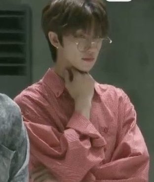 jaunewonu's tweet photo. don’t get fooled by him he’s actually the cutest 🥺 https://t.co/HWKVl1MdAZ