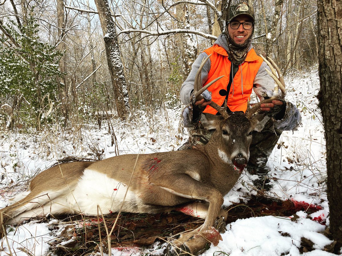GeoffreyThorns1's tweet photo. It feels like Christmas Eve here in Kentucky. #DeerSzn https://t.co/PFS2uAUemR