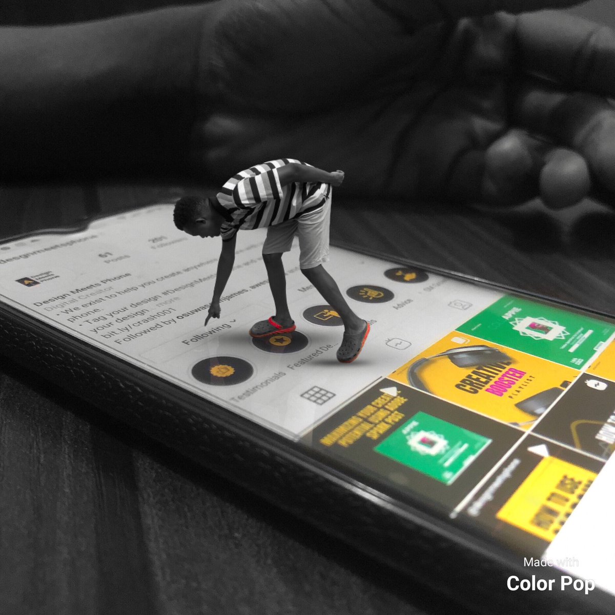 Creatorope's tweet photo. Hello Everyone!
I'm Opeyemi Adeyeye currently at Ogun state, I enjoy telling my personal stories with beautiful compositions created on my phone. I am also a design educator @desgnmeetsphone 😋
#Ogunvisualartists https://t.co/ggE9AAihnK