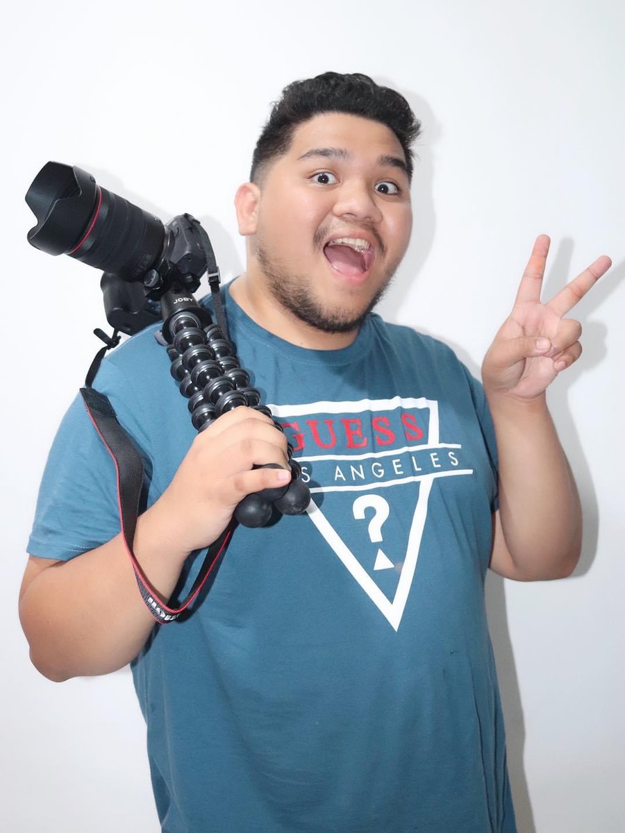 ArleneparekoC's tweet photo. You will be missed @LloydCadena  ur such a Great person 😔😔 can't still believe your gone You may rest in peace kapatid Make all the angels happy in heaven. Like you do here  😭😭😭 we Love you #llyodcadena  #riplloydcadena https://t.co/MH3S2aswcg