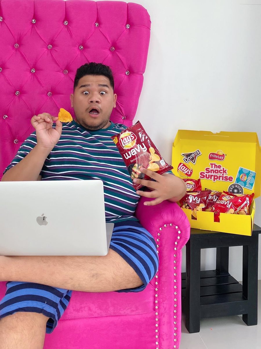ArleneparekoC's tweet photo. You will be missed @LloydCadena  ur such a Great person 😔😔 can't still believe your gone You may rest in peace kapatid Make all the angels happy in heaven. Like you do here  😭😭😭 we Love you #llyodcadena  #riplloydcadena https://t.co/MH3S2aswcg