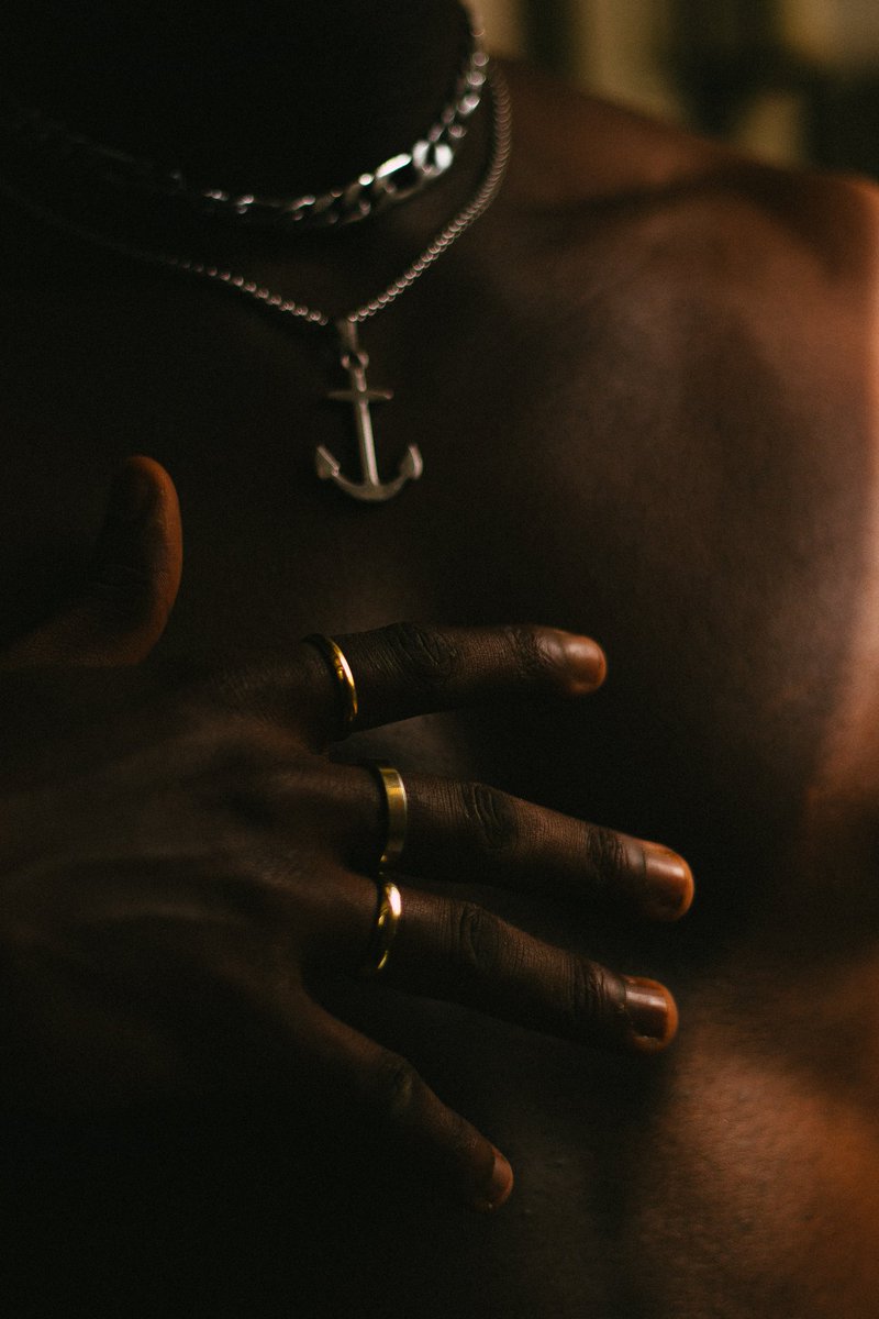 Details.
Photographed by me.

#blackwomenphotographers