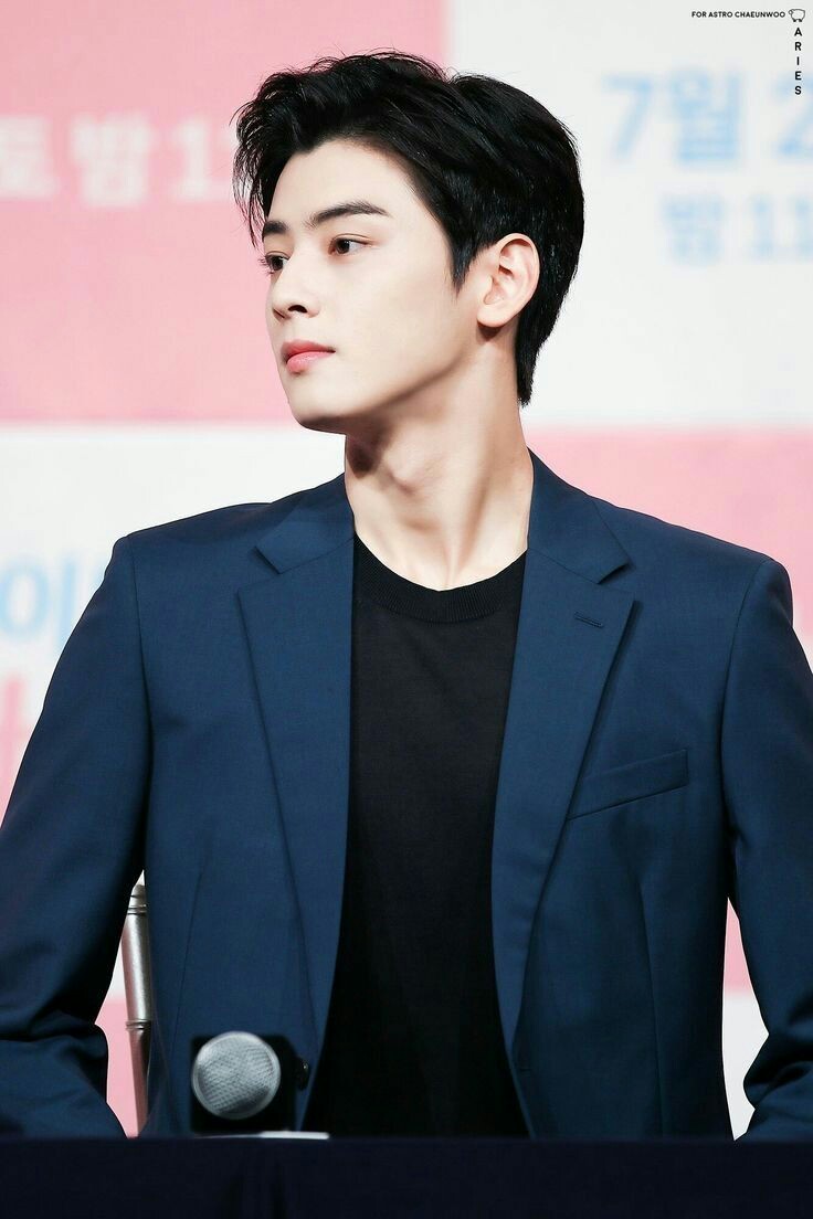 eun woo tweet media