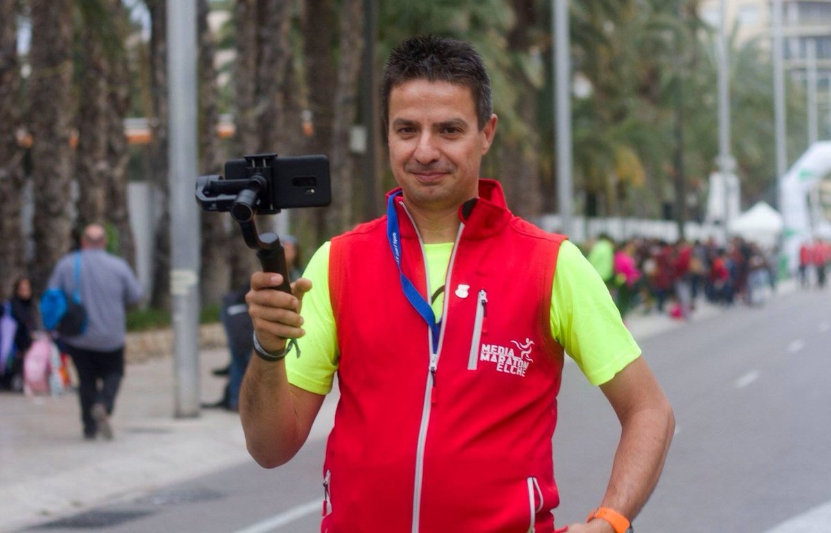 🎙️ Hoy, hablamos con ANDRÉS GARCÍA, organizador @MMaratonElche, en Deportes <a href="/COPEElche/">COPE Elche</a> 100.8 FM

🤔 ¿Qué acciones emprenderá la prueba para que los participantes no pierdan su dinero?

📻 ¡Recuerda y sintoniza también en Internet copeelche.com de 15:00 a 15:30 horas!