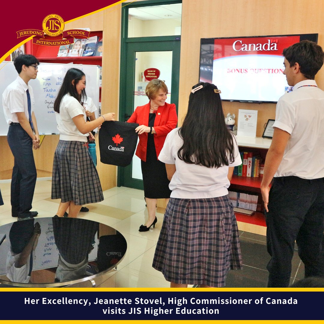 JISBrunei's tweet photo. Her Excellency, Jeanette Stovel, High Commissioner of #Canada (@CanHCBrunei) enlightened Year 12 & 13 students with an interactive quiz & an informative talk on 'Why study in Canada?' when Her Excellency visited the @JISHigherEd faculty earlier this week. #StudyInCanda #JISBrunei https://t.co/k1E4H3wInU