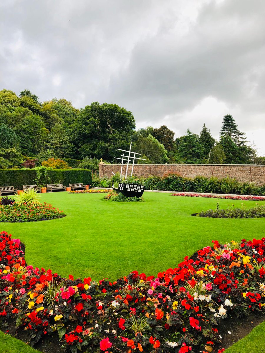 HomeStartGS's tweet photo. Such a lovely walk around the park this morning, we were happy to be back with some of the group 😊🥰
#HSGS #reducingisolation #mentalhealth #clearyourhead #Glasgow https://t.co/0d21UDPLmf
