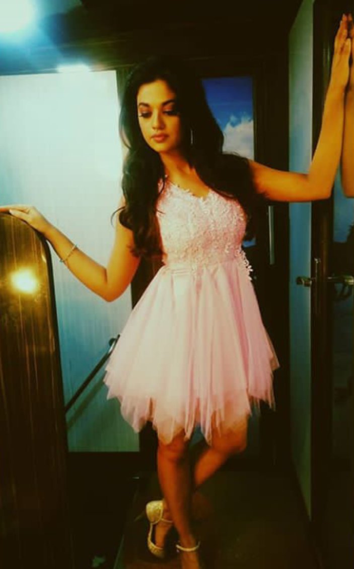 itsshrutisharma's tweet photo. I am princess. All girls are. Even if they live in tiny old attics. Even if they dress in rags, even if they aren't pretty, or smart, or young. They're still princesses. 👸🏻
#mua #princessquotes #shootday #shoot #workmood #instashare https://t.co/MkJZaVDW0x