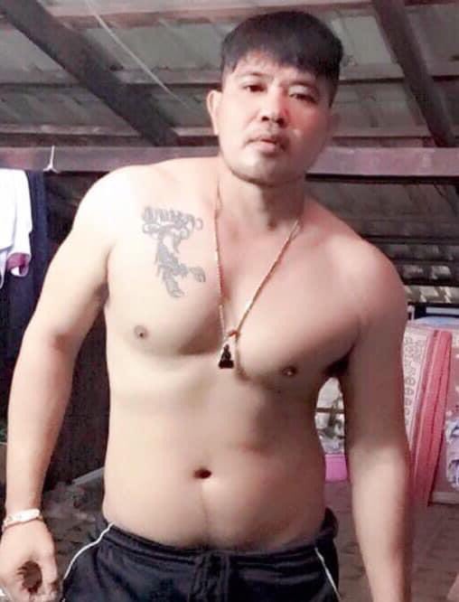 Longth6's tweet photo. ស្រលាញ់មុខឌឺៗចឹង https://t.co/bGti3KYp3f